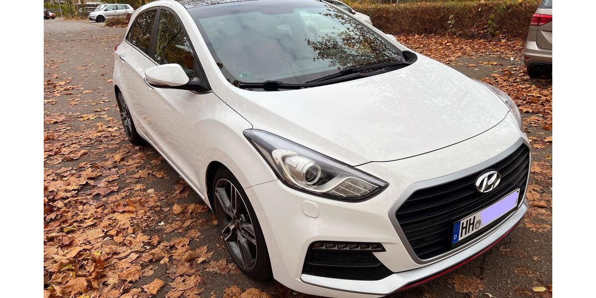 Hyundai i30 71.000 km 14.200 &euro; Hamburg 22115