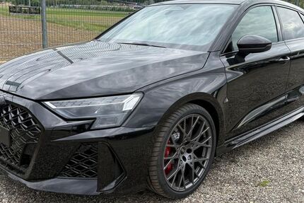 Audi RS3 1.500 km 70.980 &euro; Norderstedt 22844