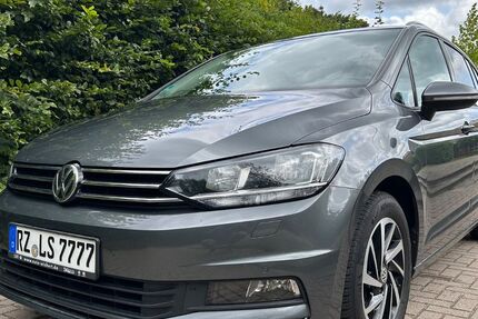 VW Touran 129.640 km 14.299 &euro; Aumühle 21521