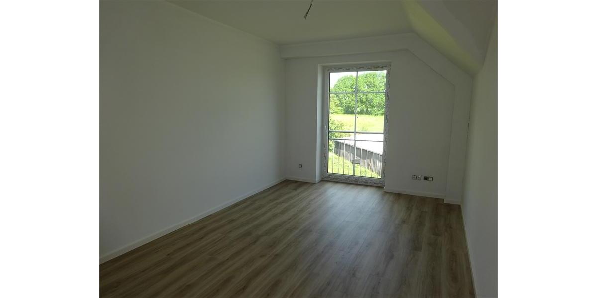 Dachgeschoßwohnung Trittau - 3 Zimmer, 87 m&sup2;, 1.310&euro; | Angebot:25319286