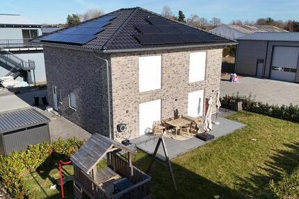 Haus Kölln-Reisiek Reisiek - 4.5 Zimmer, 158 m&sup2;, 2.100&euro; | Angebot:25363375