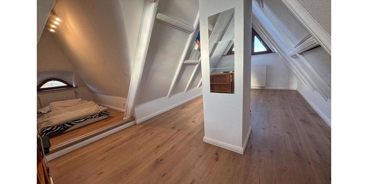 Dachgeschoßwohnung Hamburg Borgfelde - 1 Zimmer, 22 m&sup2;, 750&euro; | Angebot:25052197
