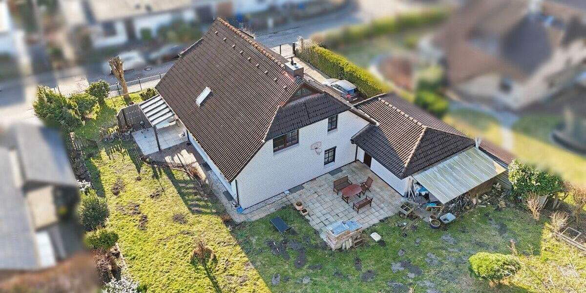 Einfamilienhaus Quickborn - 6 Zimmer, 240 m&sup2;, 869.000&euro; | Angebot:25880082