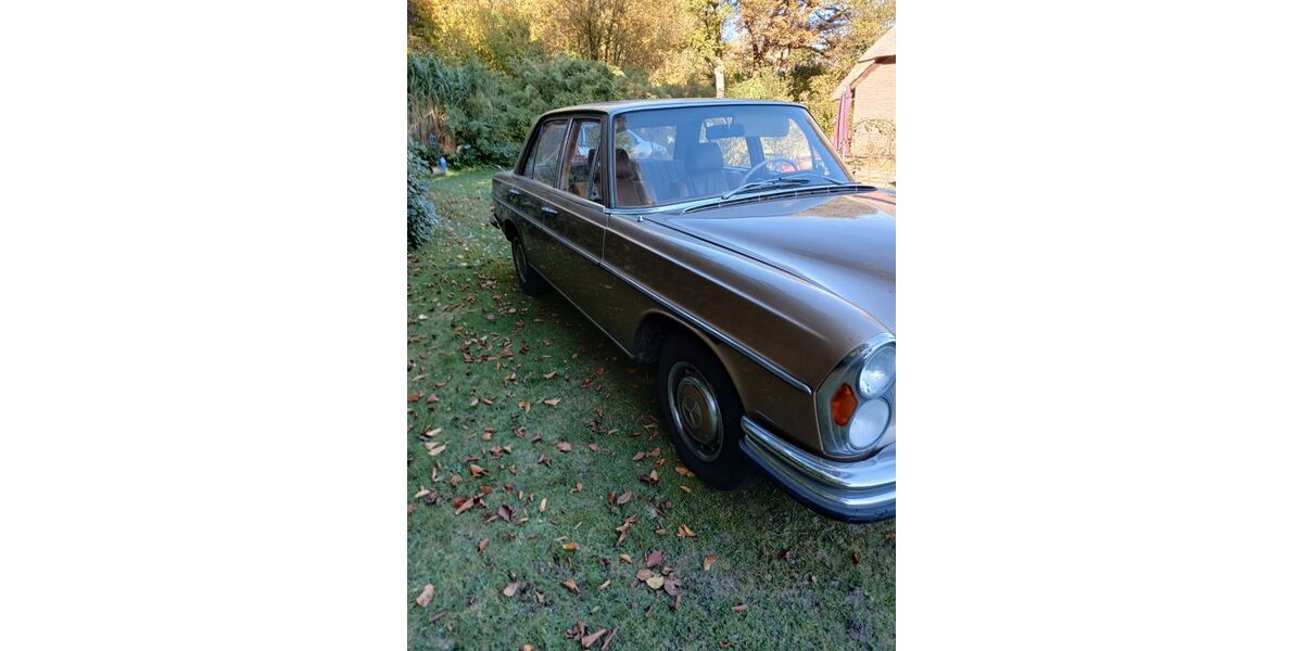 Mercedes-Benz 250 59.000 km 8.950 &euro; Hamburg 22041