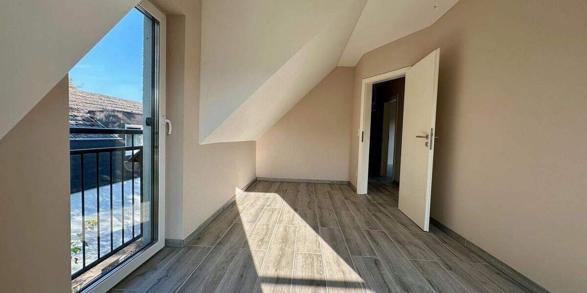 Doppelhaushälfte Schenefeld - 4 Zimmer, 94 m&sup2;, 649.000&euro; | Angebot:25697423