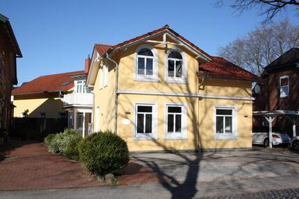 Haus Bad Bramstedt - 11 Zimmer, 281 m&sup2;, 795.000&euro; | Angebot:25941278
