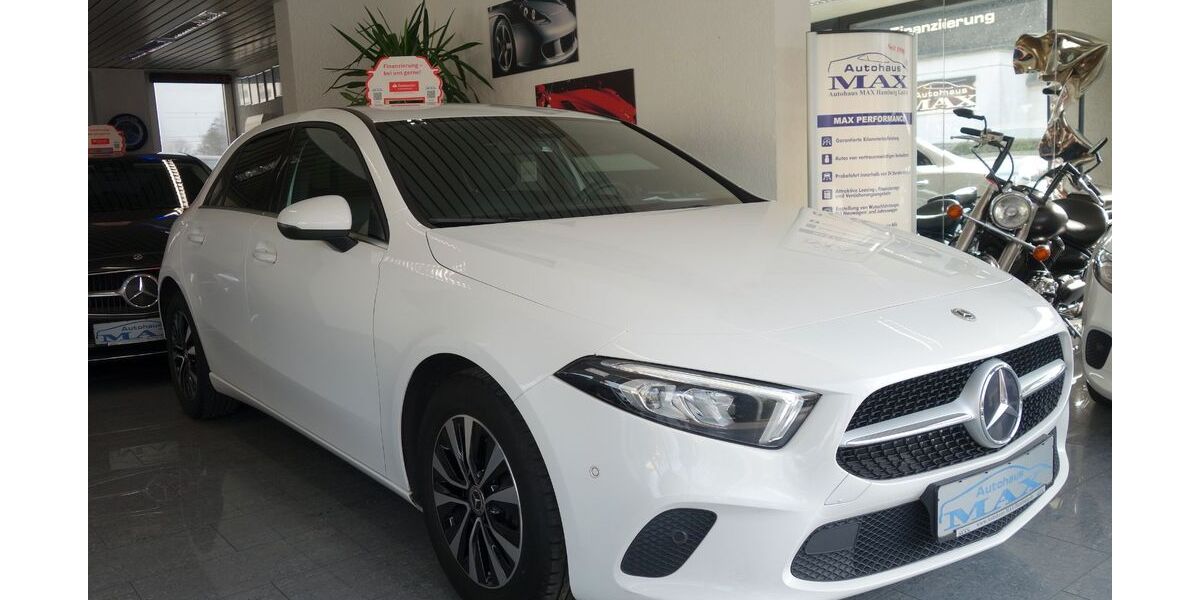 Mercedes-Benz A 180 86.000 km 22.999 &euro; Hamburg 22143