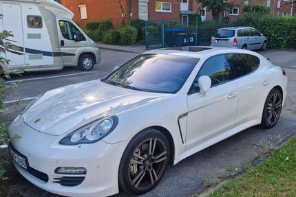 Porsche Panamera 176.000 km 19.800 &euro; Barsbüttel 22885