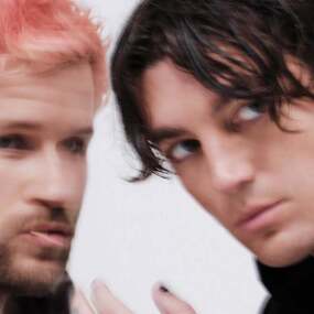 LANY - SOFT WORLD TOUR | VIP Packages 17.05.2026 Docks