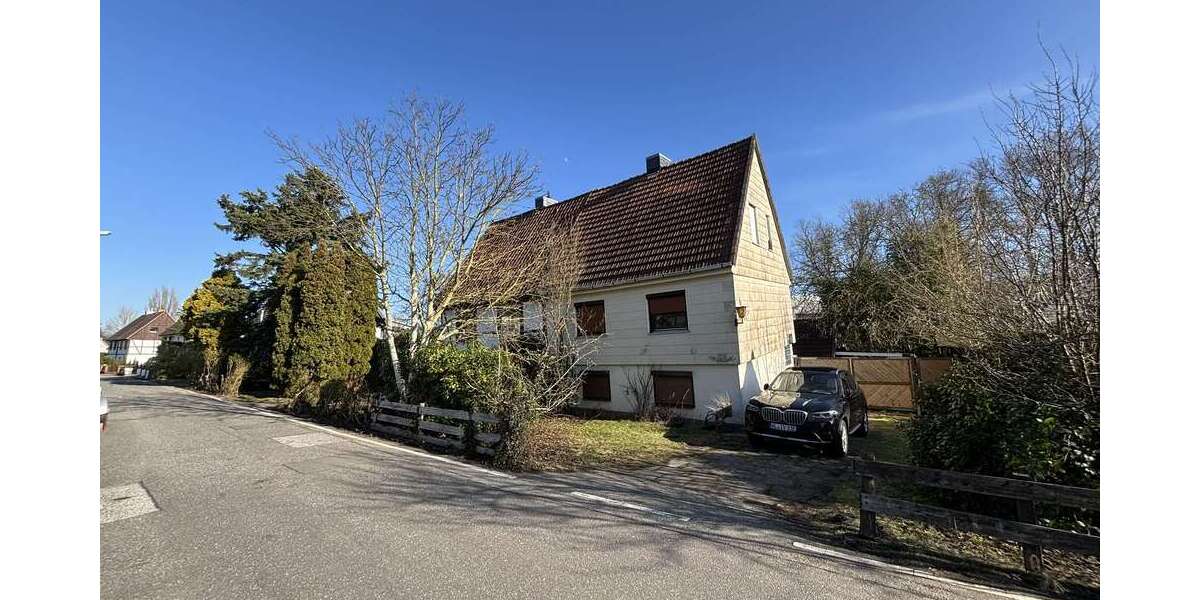 Einfamilienhaus Hamburg Harburg - 8 Zimmer, 200 m&sup2;, 419.000&euro; | Angebot:25924333