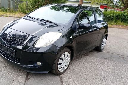 Toyota Yaris 235.000 km 1.999 &euro; Bargteheide bei Hamburg 22941