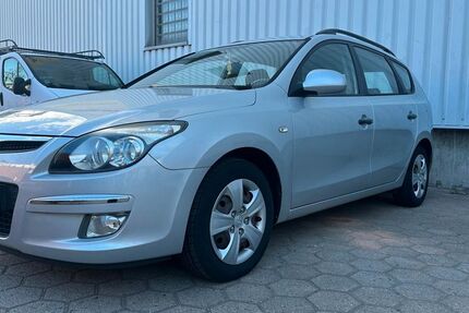 Hyundai i30 98.907 km 4.999 &euro; Hamburg 20539