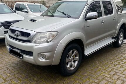 Toyota Hilux 223.134 km 13.200 &euro; Hamburg 20535