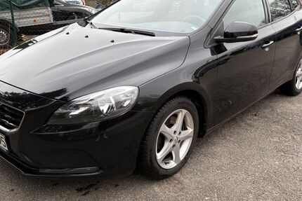 Volvo V40 141.000 km 8.200 &euro; Hamburg 22419