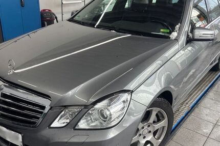 Mercedes-Benz E 200 90.000 km 14.000 &euro; Hamburg 22301