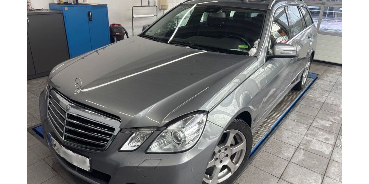 Mercedes-Benz E 200 90.000 km 14.000 &euro; Hamburg 22301