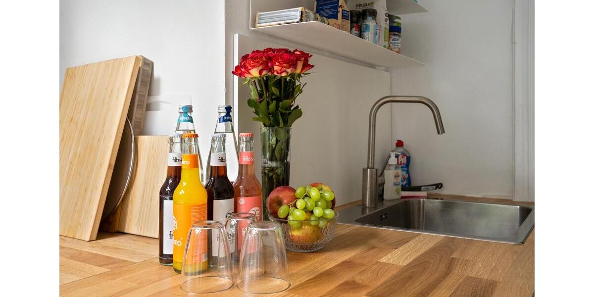 Etagenwohnung Hamburg Winterhude - 2 Zimmer, 45 m&sup2;, 2.200&euro; | Angebot:25752427