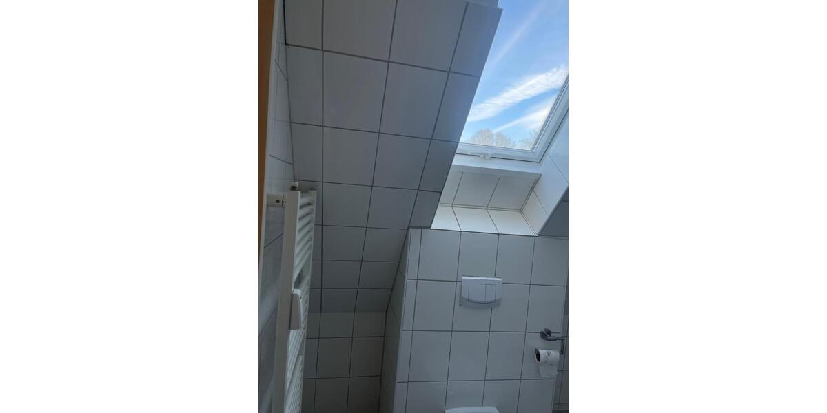 Dachgeschoßwohnung Oststeinbek - 2.5 Zimmer, 69 m&sup2;, 850&euro; | Angebot:25394072