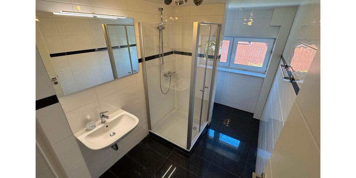 Maisonettenwohnung Hamburg Wandsbek - 5 Zimmer, 195 m&sup2;, 3.000&euro; | Angebot:25285587