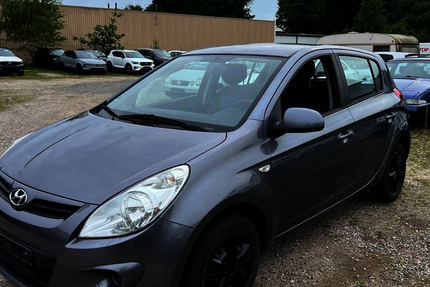Hyundai i20 95.234 km 3.850 &euro; Elmshorn 25337