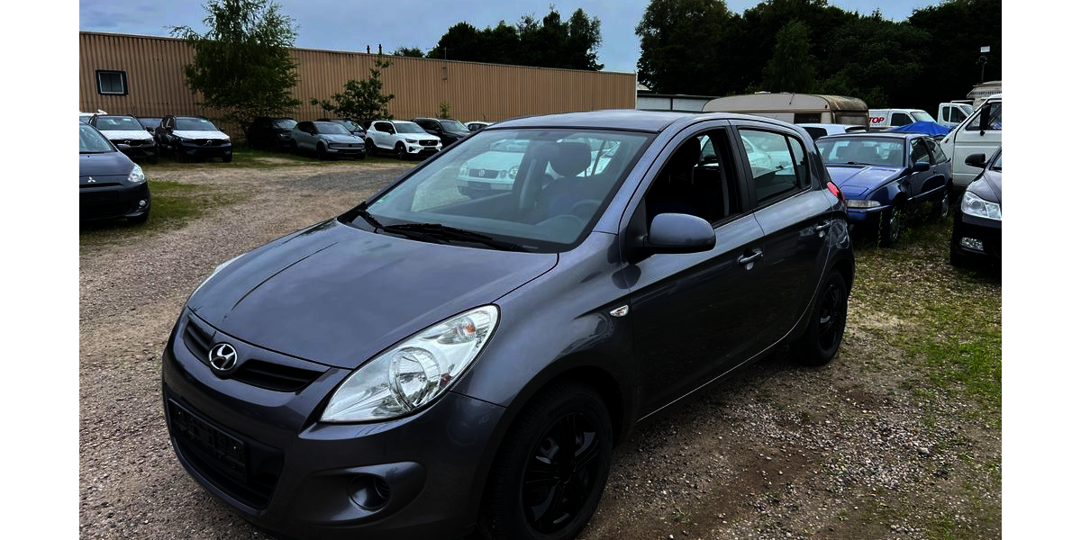 Hyundai i20 95.234 km 3.850 &euro; Elmshorn 25337