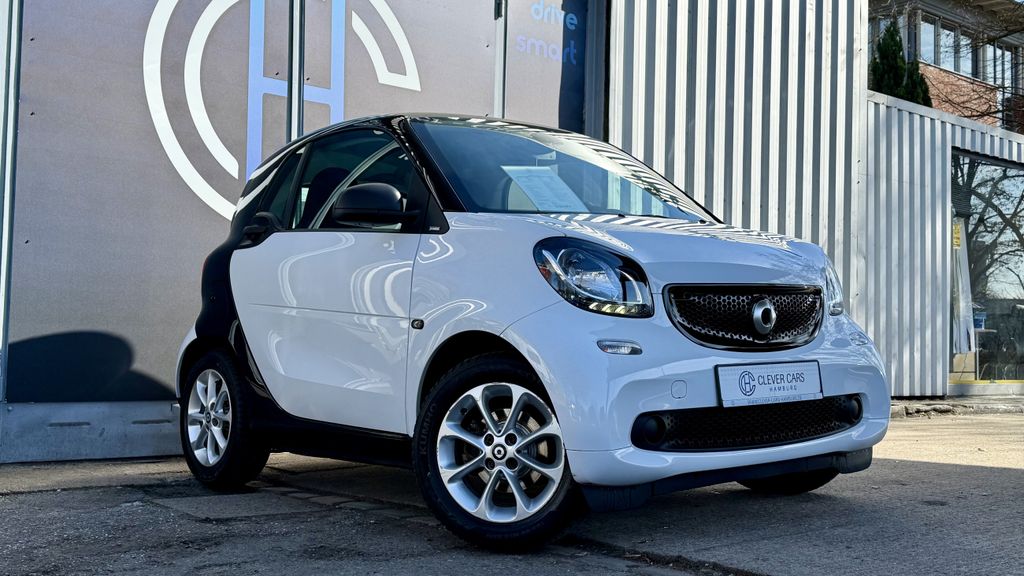 Smart ForTwo 119.600 km 8.990 &euro; Hamburg 22043