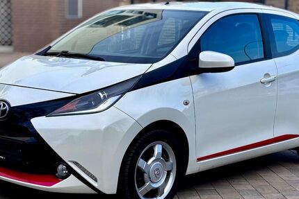 Toyota Aygo (X) 116.209 km 7.199 &euro; Norderstedt 22848