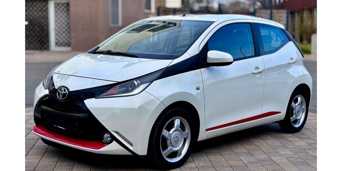 Toyota Aygo (X) 116.209 km 7.199 &euro; Norderstedt 22848