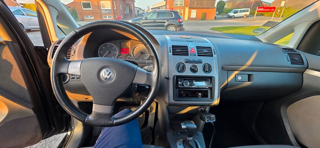 VW Touran 212.650 km 5.999 &euro; jork 21635