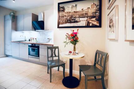 Wohnung Hamburg Winterhude - 3 Zimmer, 84 m&sup2;, 2.200&euro; | Angebot:24418209