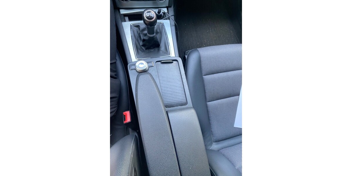 Mercedes-Benz C-Klasse Kombi 108.000 km 8.600 &euro; Hamburg 20038