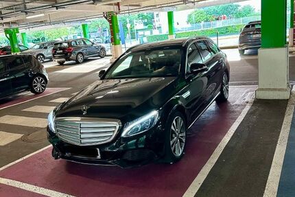 Mercedes-Benz C 250 137.000 km 18.200 &euro; Hamburg 22143