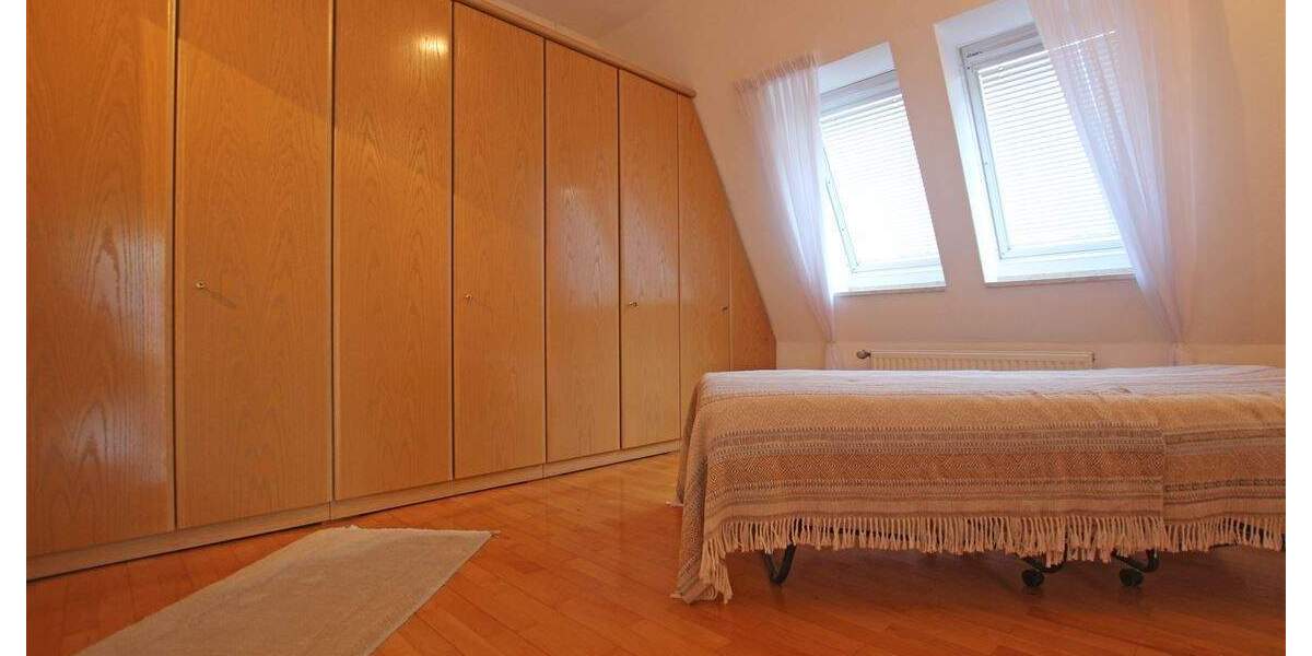 Mehrfamilienhaus, Wohnhaus Aumühle b Hamburg Aumühle - 9 Zimmer, 1.095.000&euro; | Angebot:25865500