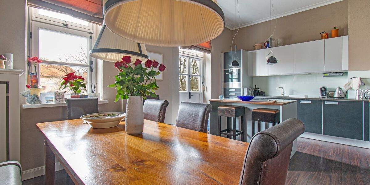 Etagenwohnung Hamburg Rotherbaum - 7 Zimmer, 248 m&sup2;, 2.150.000&euro; | Angebot:25773870