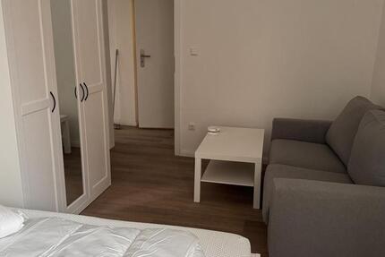 Wohnung Hamburg Altstadt - 3 Zimmer, 90 m&sup2;, 750&euro; | Angebot:24982847