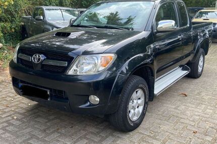 Toyota Hilux 198.000 km 10.000 &euro; Hamburg 20535