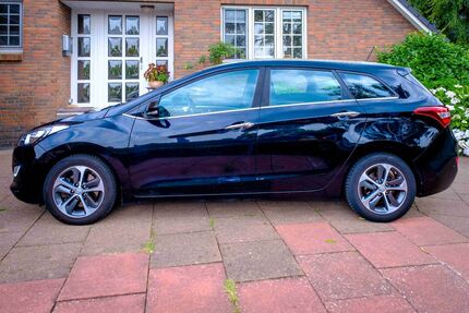 Hyundai i30 132.000 km 9.900 &euro; Kiebitzreihe 25368