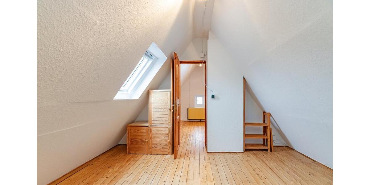 Einfamilienhaus Hamburg Eidelstedt - 8 Zimmer, 146 m&sup2;, 870.000&euro; | Angebot:25933924