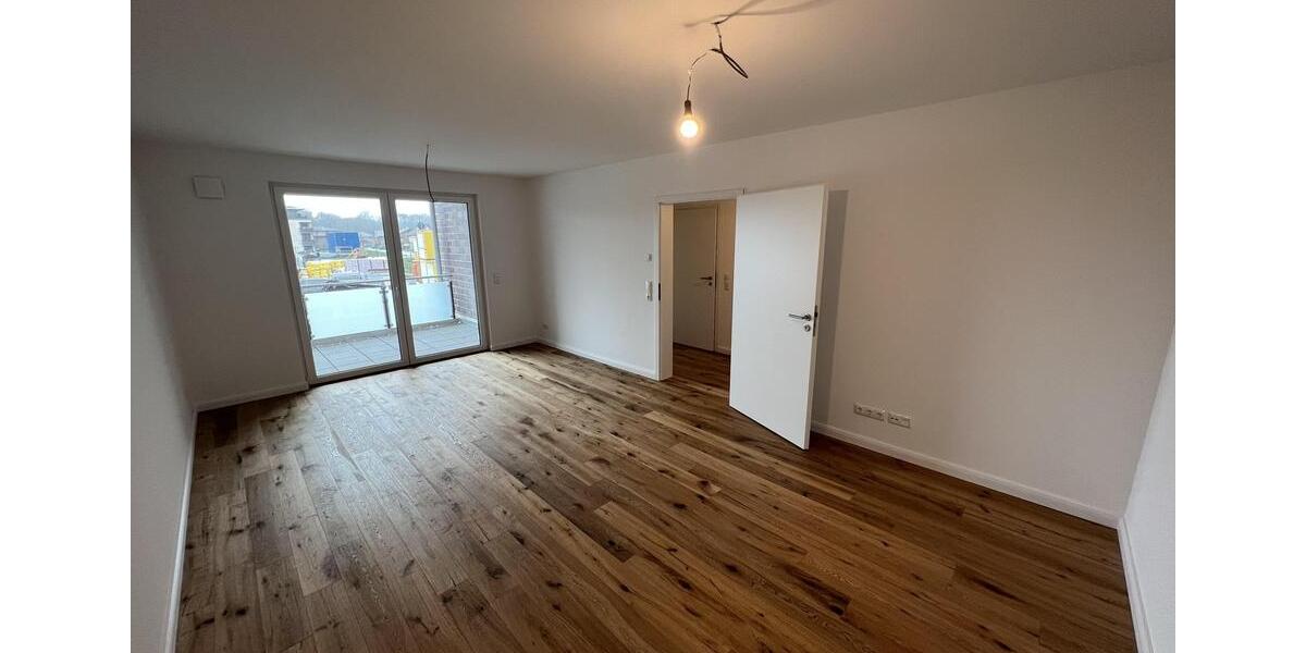 Etagenwohnung Bad Bramstedt - 3 Zimmer, 84 m&sup2;, 1.150&euro; | Angebot:25903274