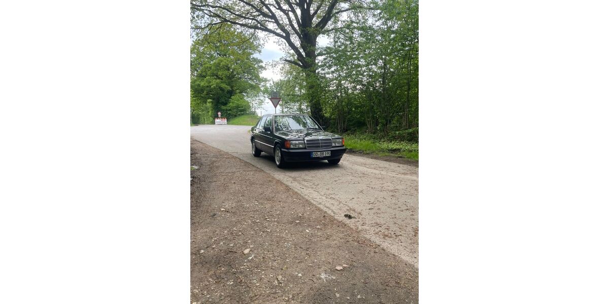 Mercedes-Benz 190 248.700 km 8.999 &euro; Trittau 22946