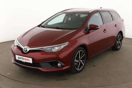 Toyota Auris 60.498 km 14.220 &euro; Hamburg 22529