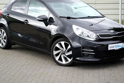 Kia Rio 138.000 km 6.445 &euro; Moorrege (bei Hamburg) 25436
