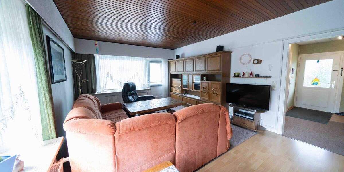 Einfamilienhaus Uetersen - 5 Zimmer, 150 m&sup2;, 349.000&euro; | Angebot:25697874