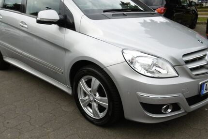 Mercedes-Benz B 180 184.596 km 5.900 &euro; Hamburg 22459