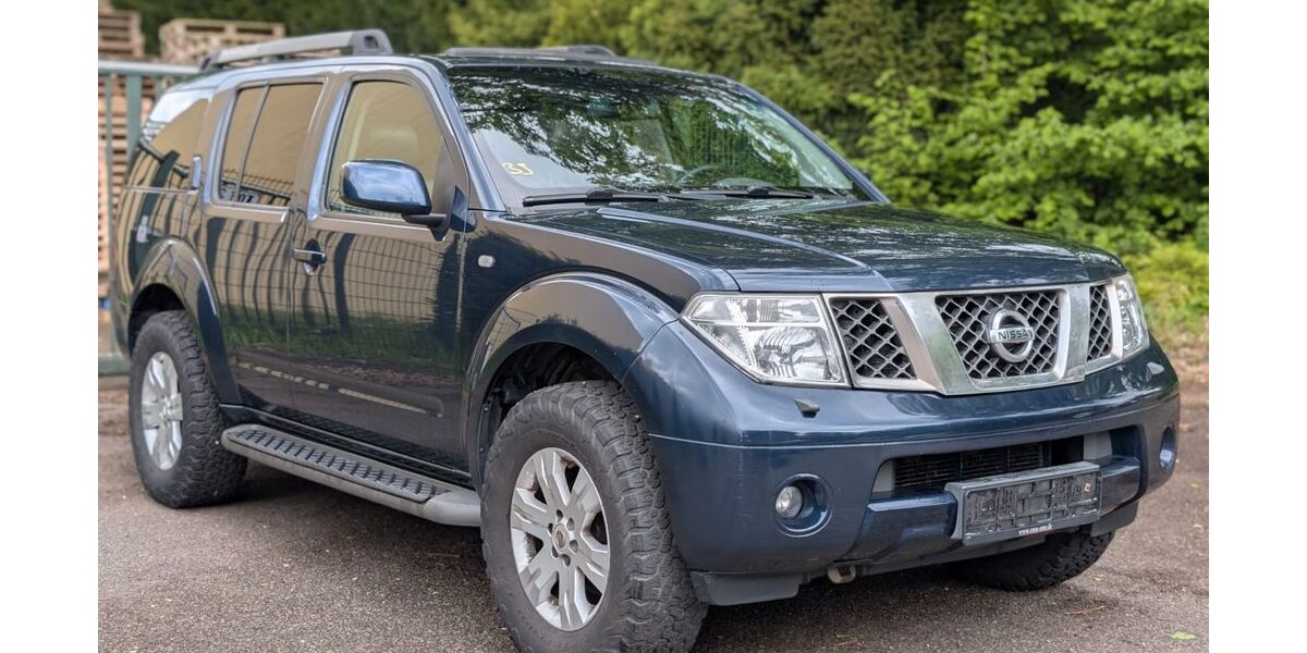 Nissan Pathfinder 278.694 km 4.000 &euro; Henstedt Ulzburg 24558