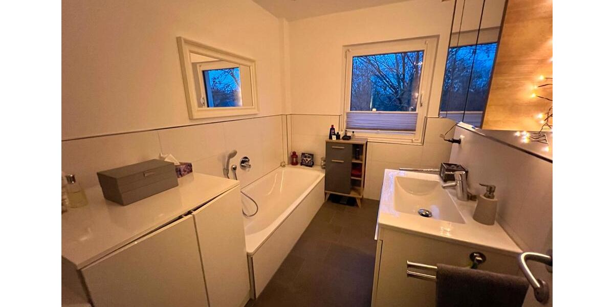Dachgeschoßwohnung Hamburg Altona - 3 Zimmer, 101 m&sup2;, 1.867&euro; | Angebot:23038324