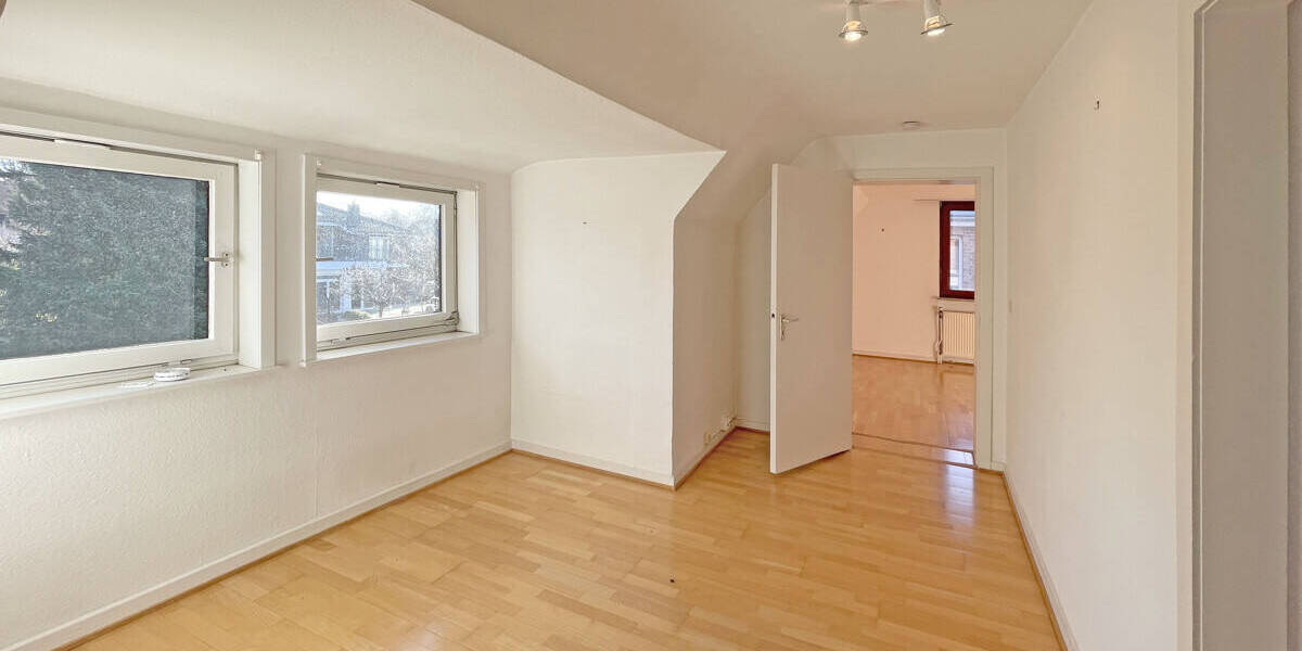 Mehrfamilienhaus, Wohnhaus Hamburg Sasel - 5 Zimmer, 145 m&sup2;, 499.000&euro; | Angebot:26014878