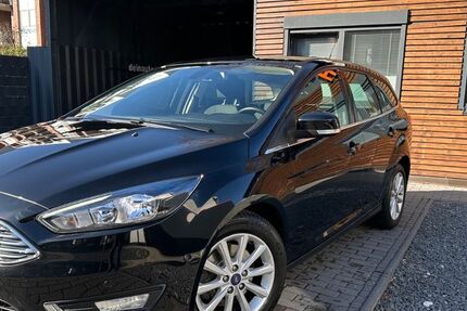 Ford Focus 85.934 km 11.390 &euro; Hamburg 22041