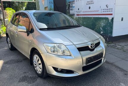Toyota Auris 174.000 km 3.499 &euro; Hamburg 22045