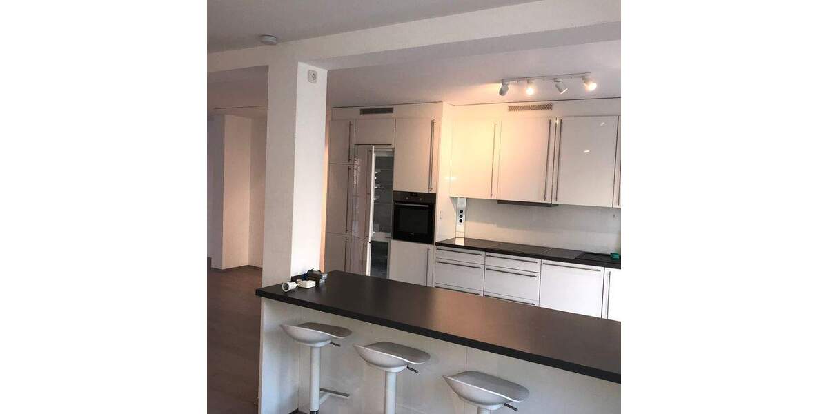 Etagenwohnung Hamburg Uhlenhorst - 3 Zimmer, 121 m&sup2;, 2.600&euro; | Angebot:25778932